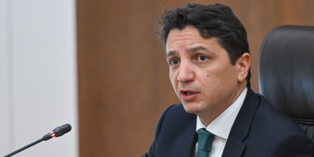 Էկոնոմիկայի և բարձր տեխնոլոգիական արդյունաբերության նախարարությունների ծախսերը  կկրճատվեն