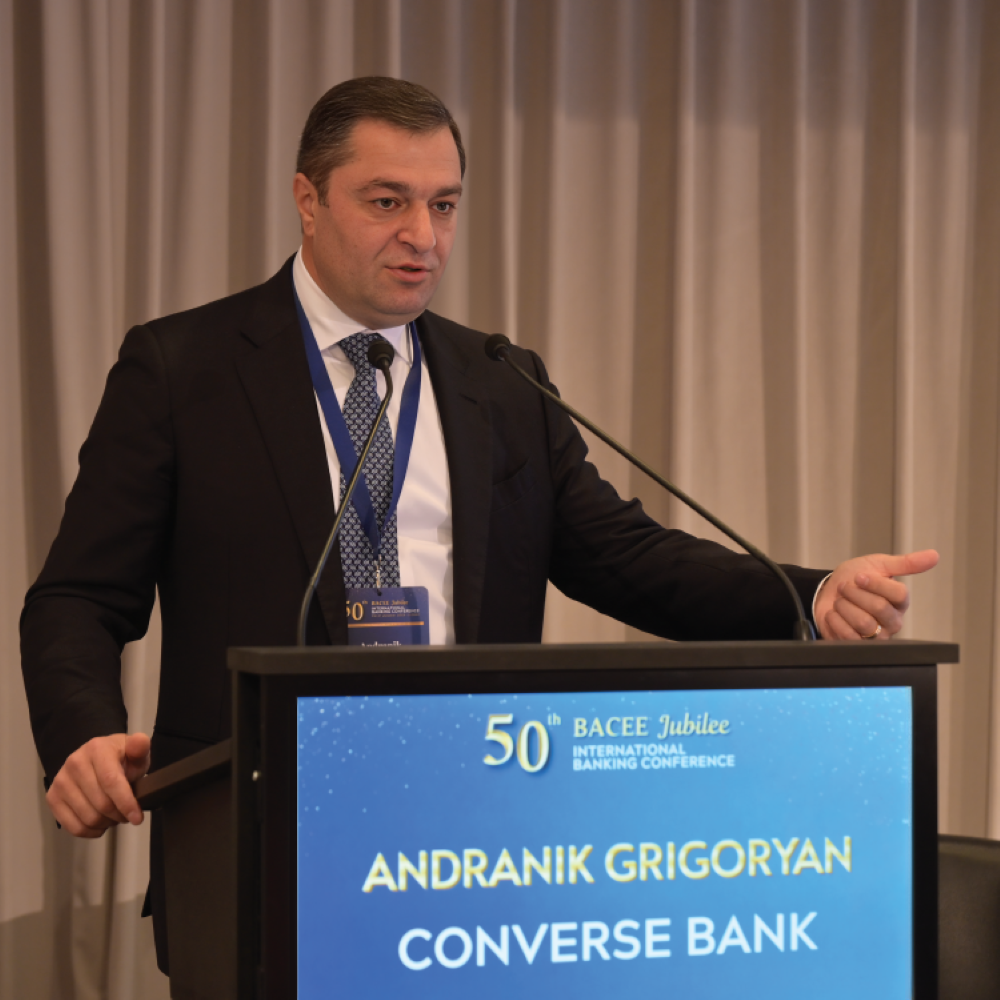 Connected, Convenient, Converse․ Անդրանիկ Գրիգորյանը BACEE համաժողովում ներկայացրել է Կոնվերս Բանկի թվային փոխակերպման ուղին