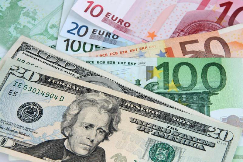 Դոլարի, ռուբլու ու եվրոյի փոխարժեքները զգալի ընկնում են. դրամի փոխարժեքն այս պահին