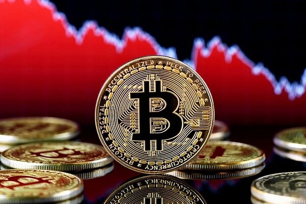 Բիթքոյնի փոխարժեքն ընկել է ավելի քան 1000 դոլարով և նվազել 23 հազար դոլարից